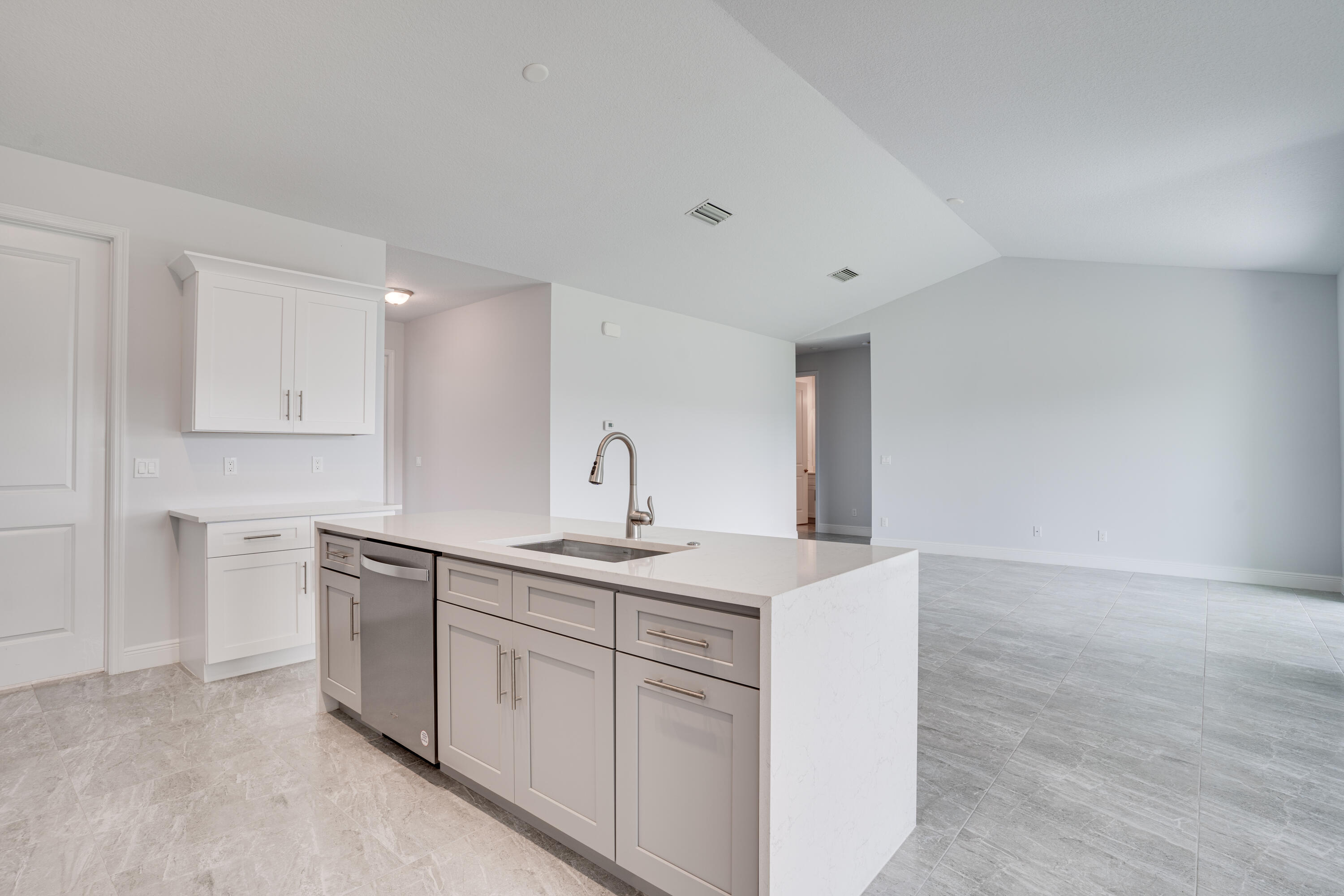 SAWGRASS LAKES PHASE 3A - Residential