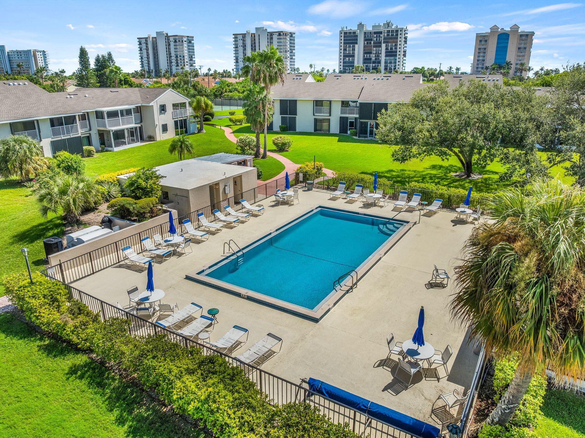3209 S Lakeview Circle 8202, Hutchinson Island, FL, 34949/$259,900 1 3209 S Lakeview Circle 8202