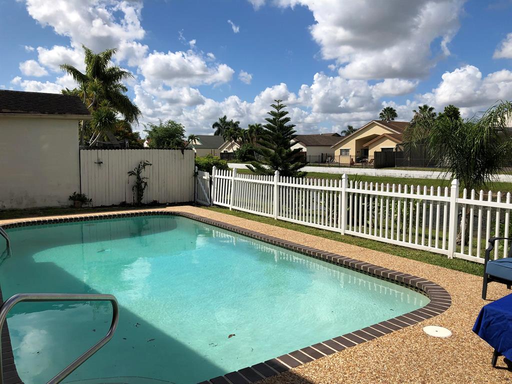 COUNTRY LANDING SEC 3 - Residential