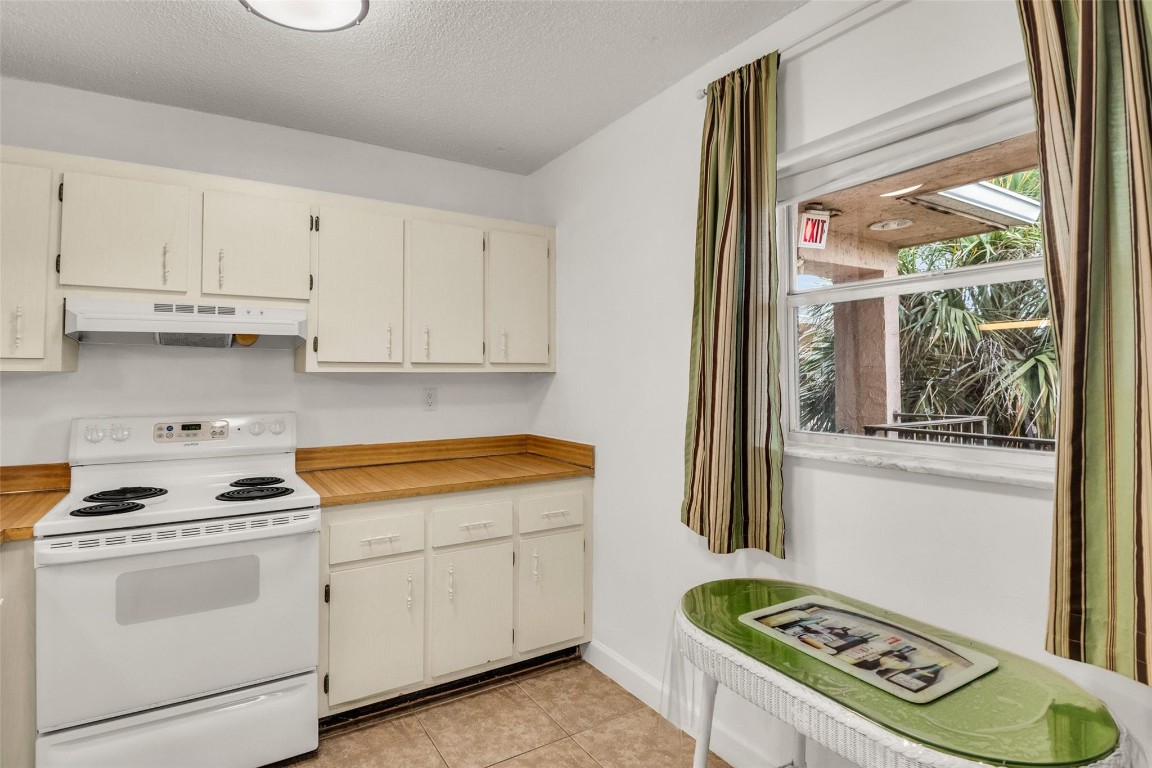 2840 Somerset Drive 403