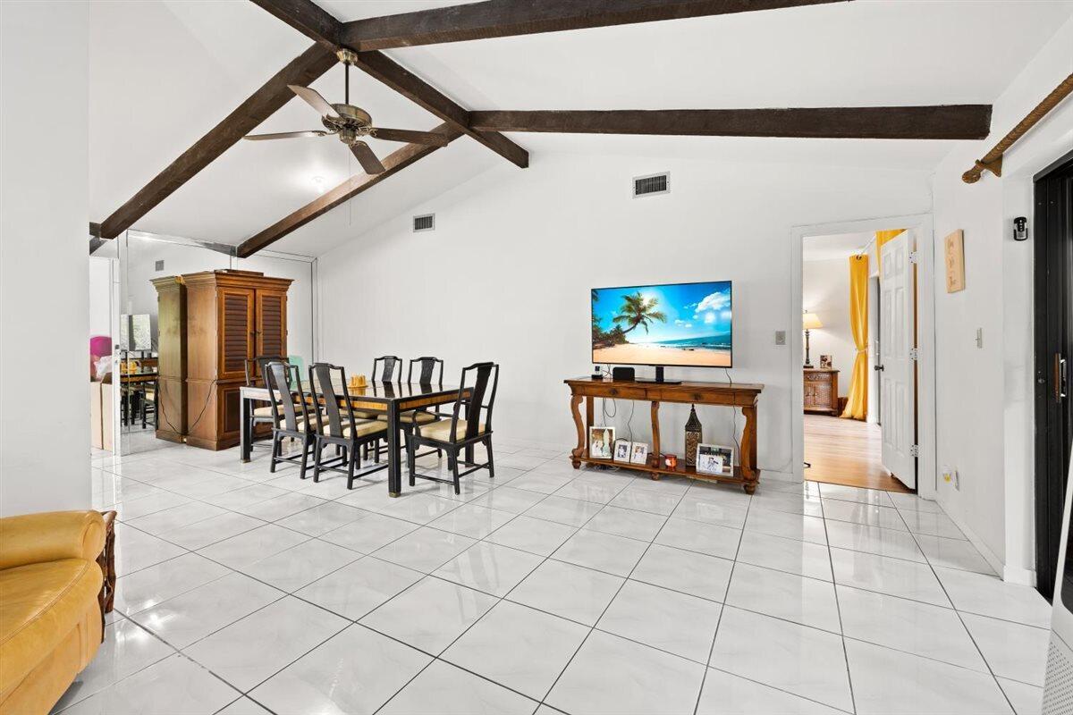 TIBURON I PH III - Residential