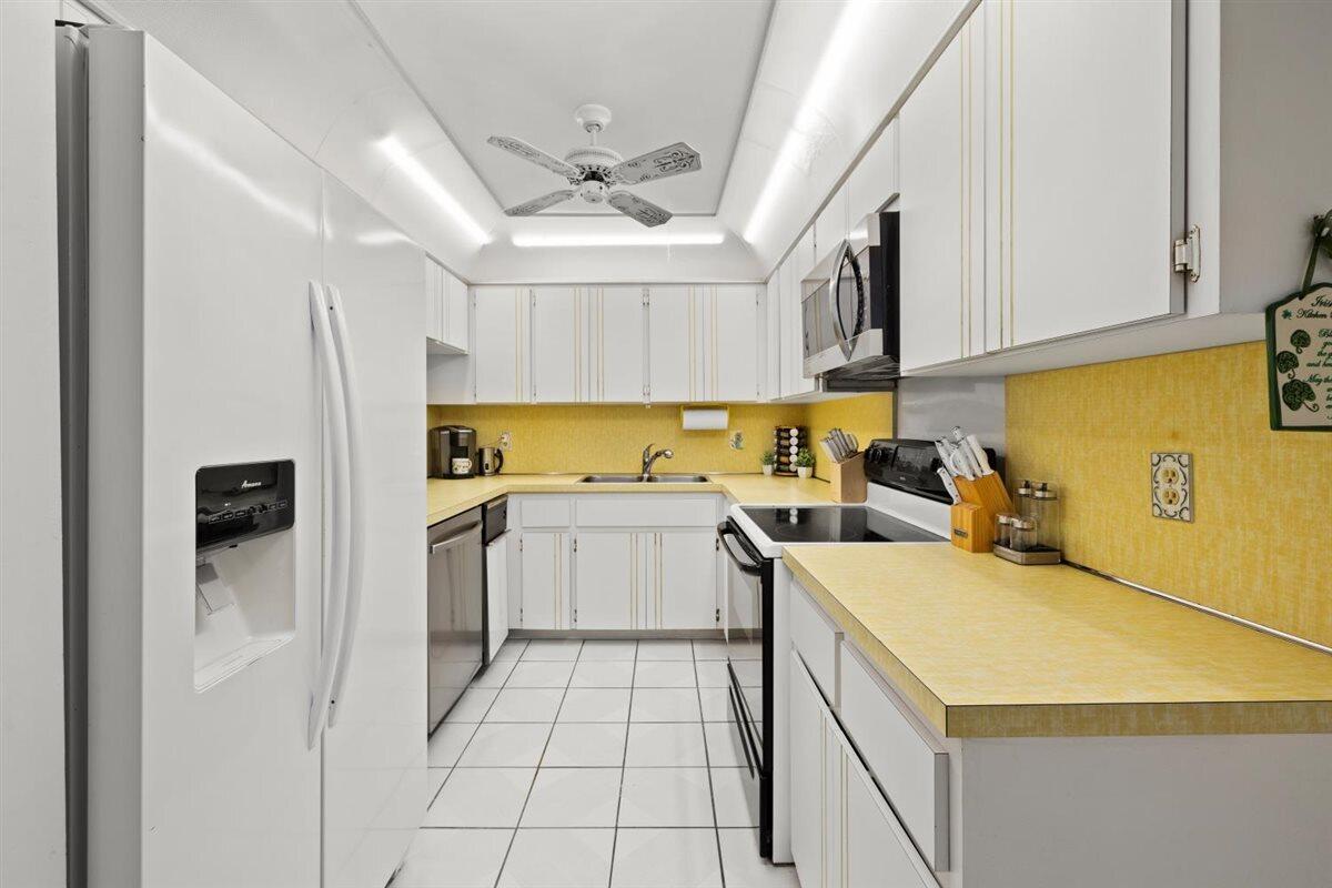 TIBURON I PH III - Residential