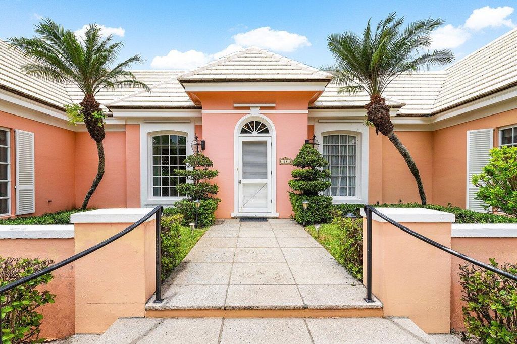 Photo of 34 Gomez Road, Jupiter Island, FL 33455 (MLS # R11108734)