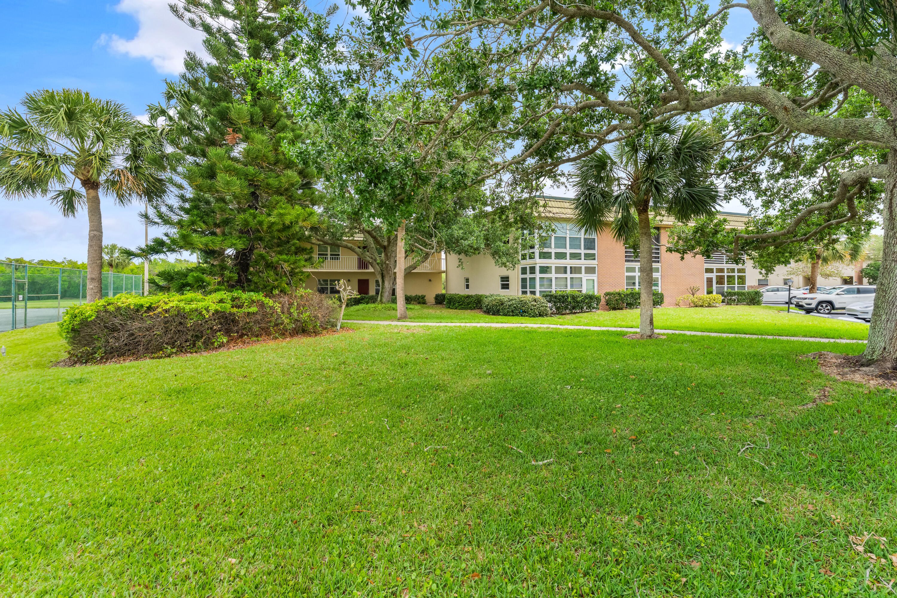 VISTA GARDENS F/K/A VISTA ROYALE GARDENS - Residential