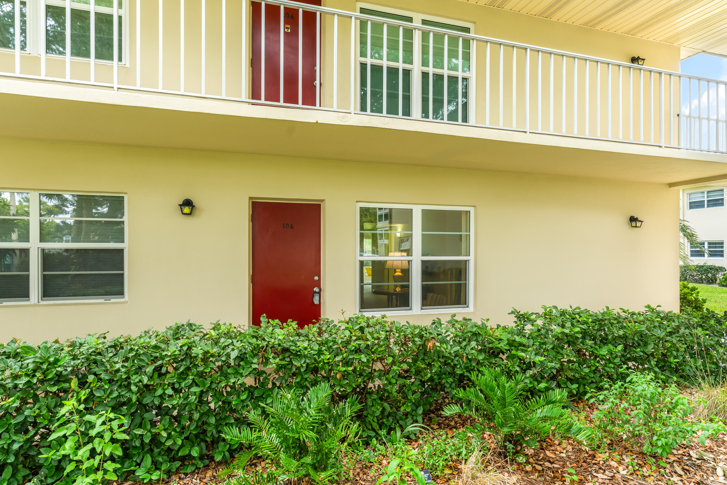 VISTA GARDENS F/K/A VISTA ROYALE GARDENS - Residential