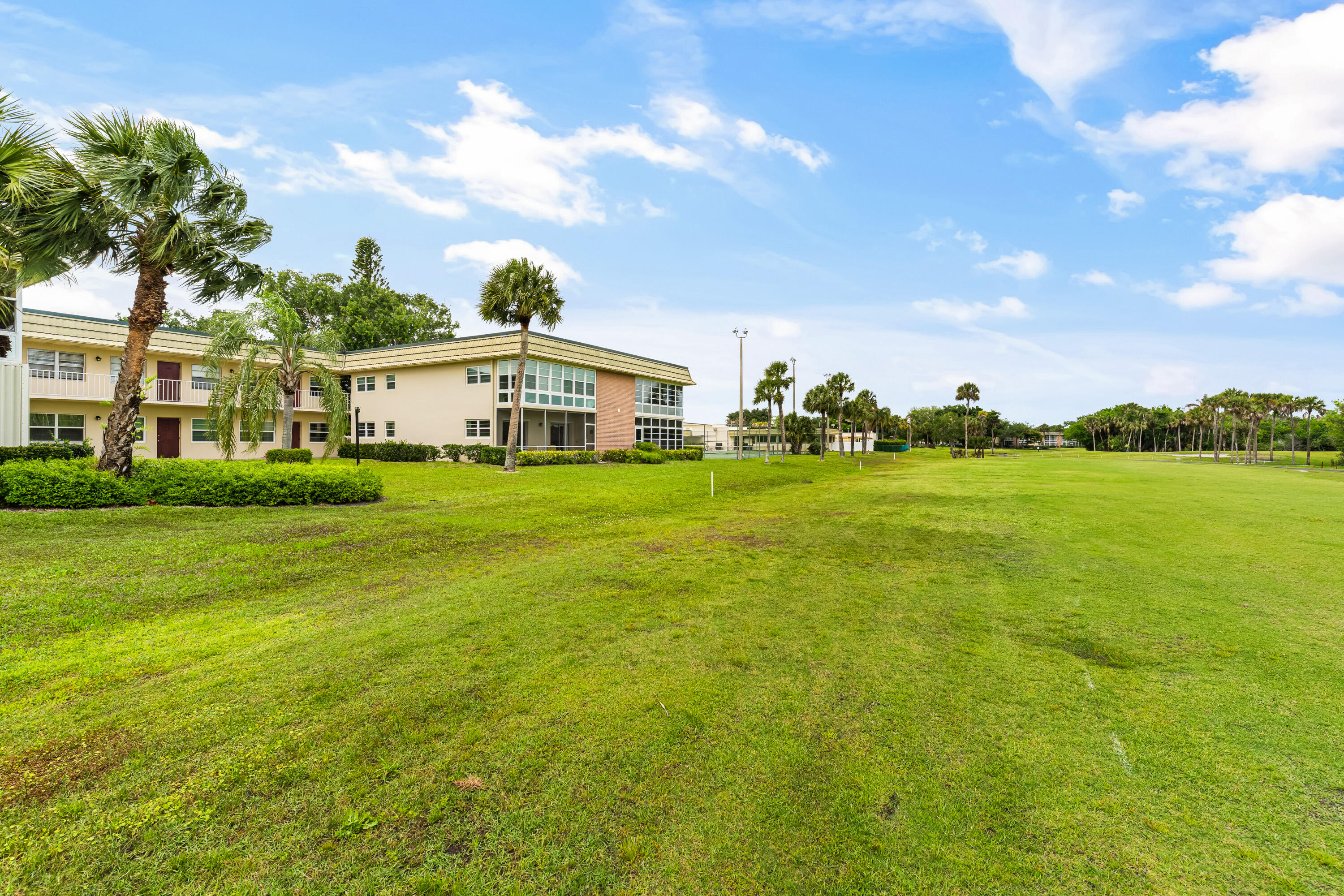 VISTA GARDENS F/K/A VISTA ROYALE GARDENS - Residential