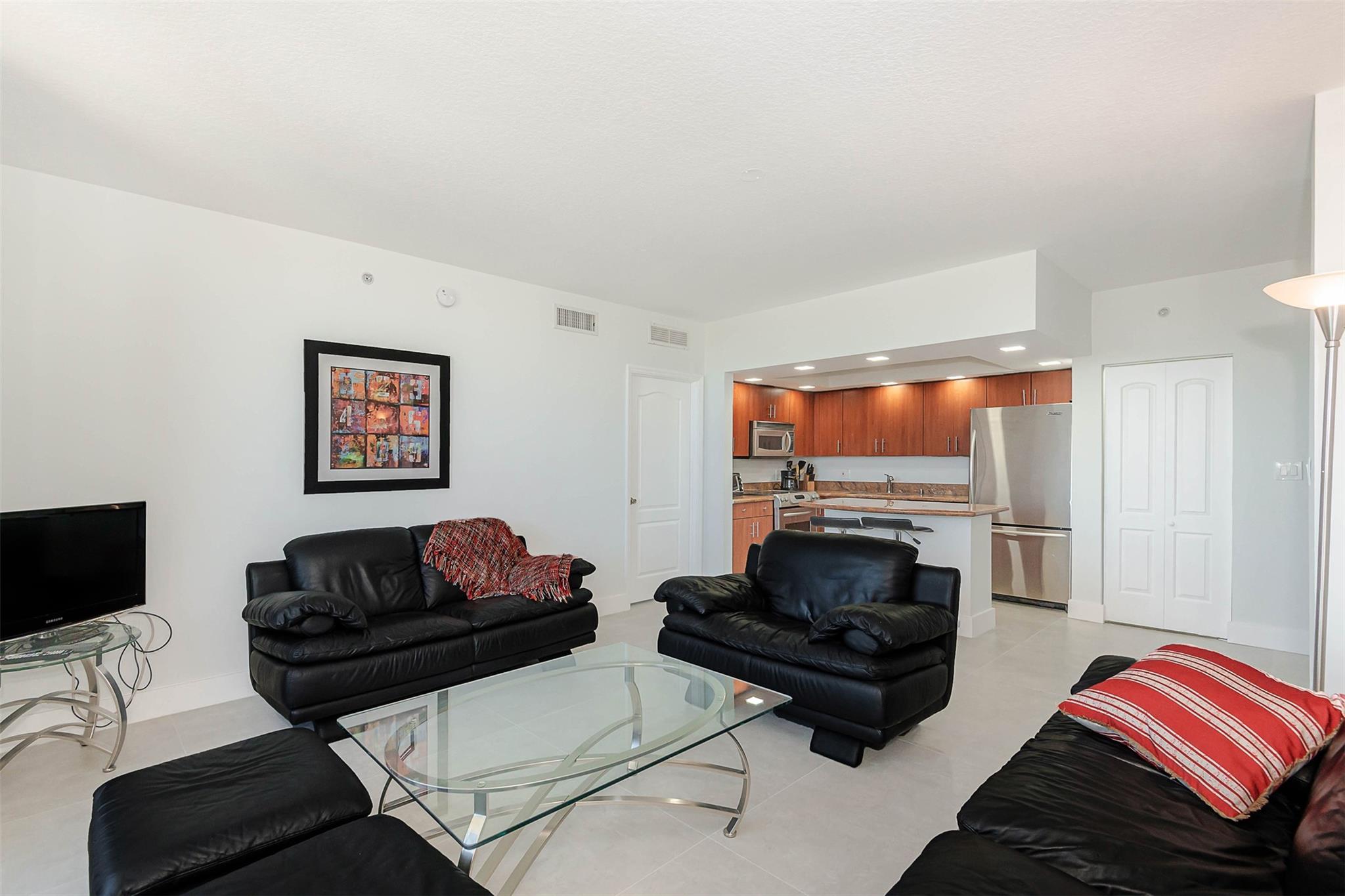 Waverly At Las Olas Condo - Residential Lease