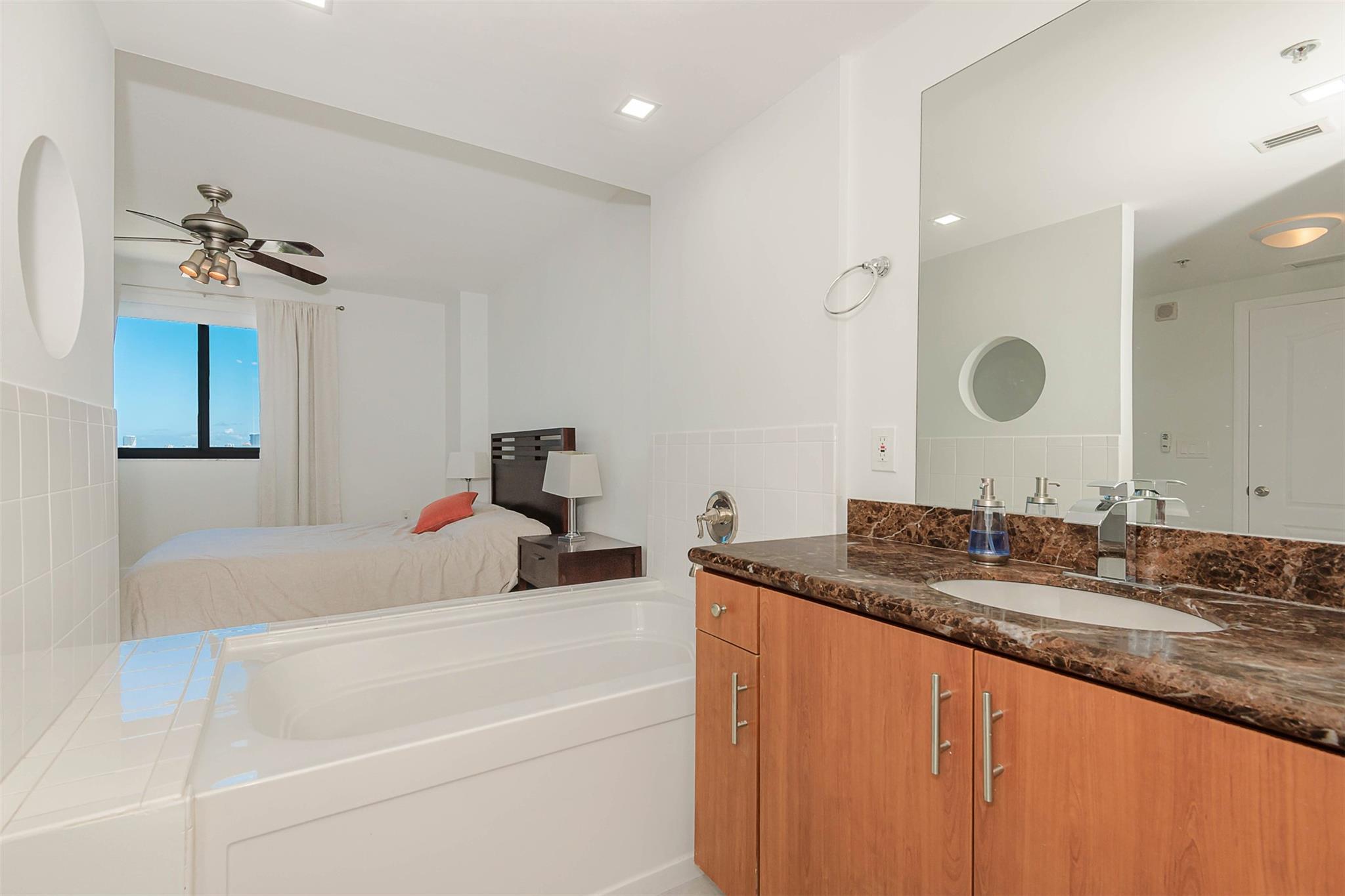 Waverly At Las Olas Condo - Residential Lease