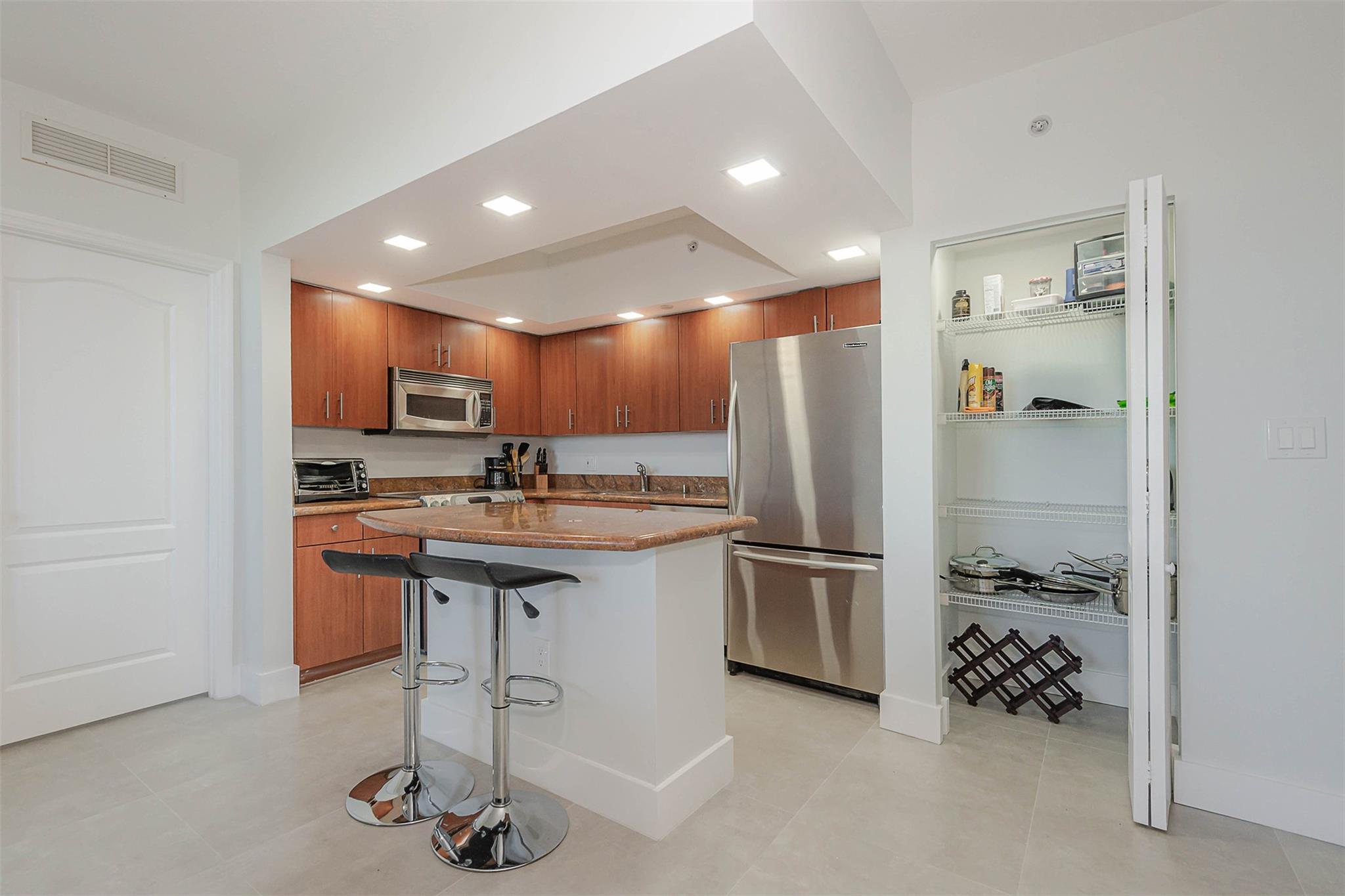 Waverly At Las Olas Condo - Residential Lease