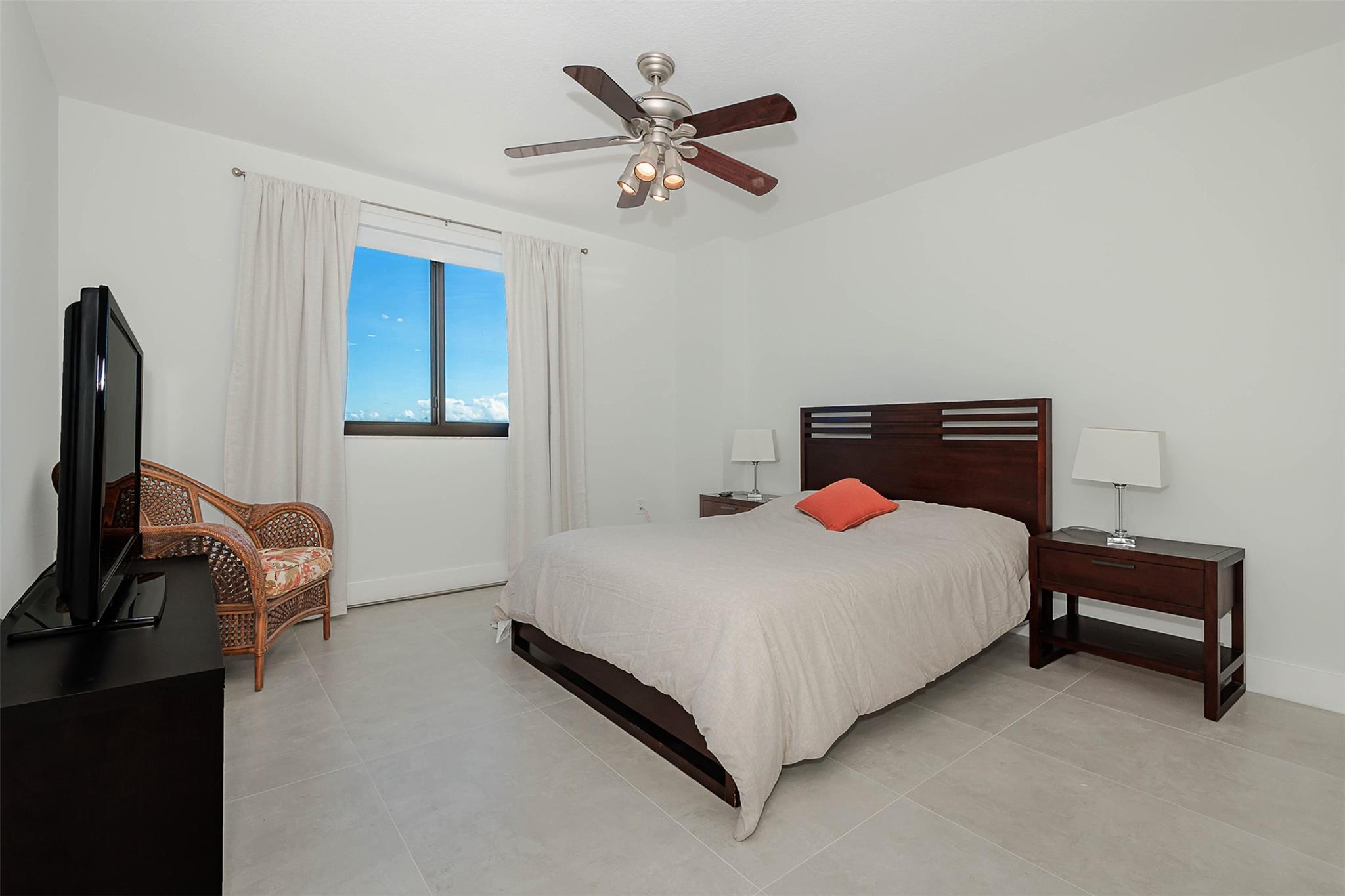 Waverly At Las Olas Condo - Residential Lease