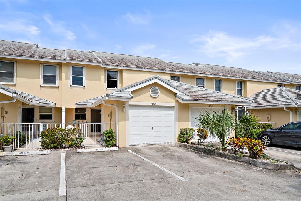 Westwood Lakes - Residential