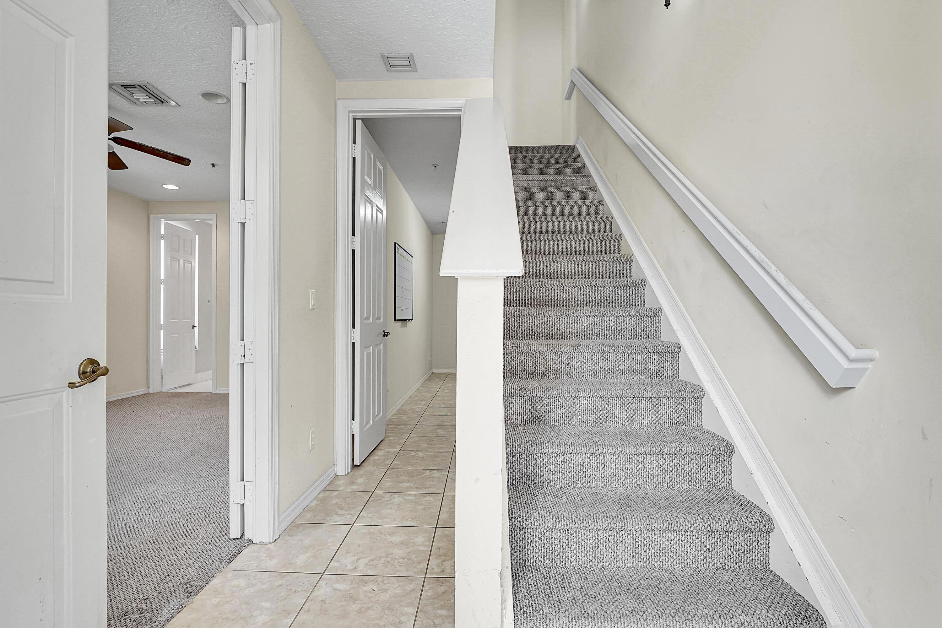 4300 Blowing Point Place