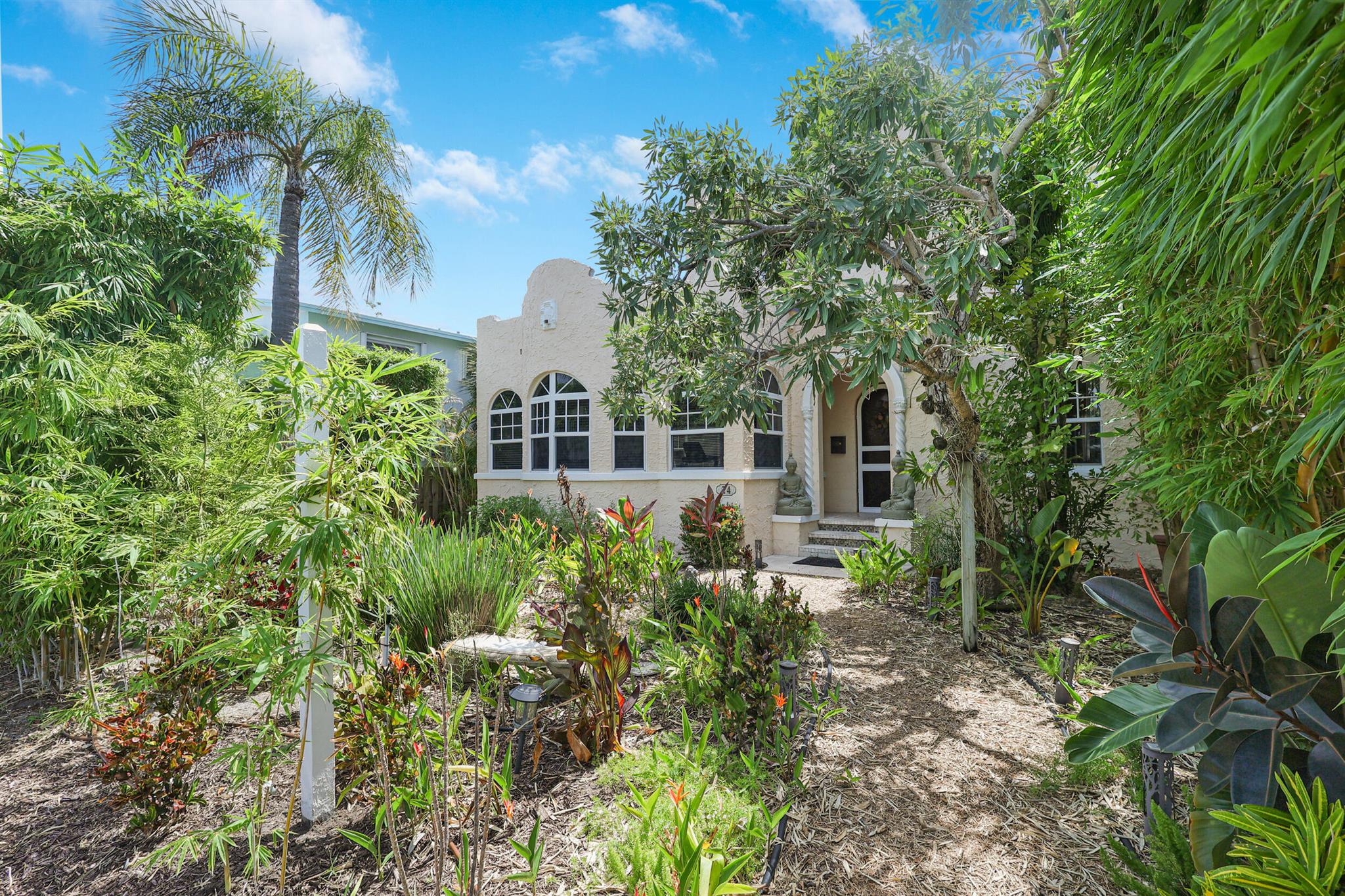LAKE WORTH TOWN OF - Residential