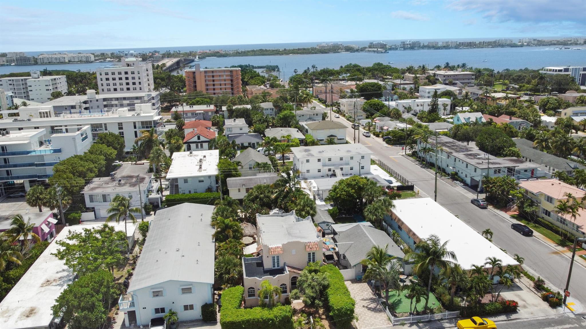 LAKE WORTH TOWN OF - Residential