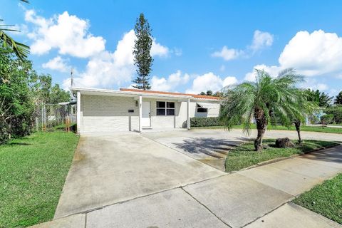 341 NW 37th Street Deerfield Beach FL 33064
