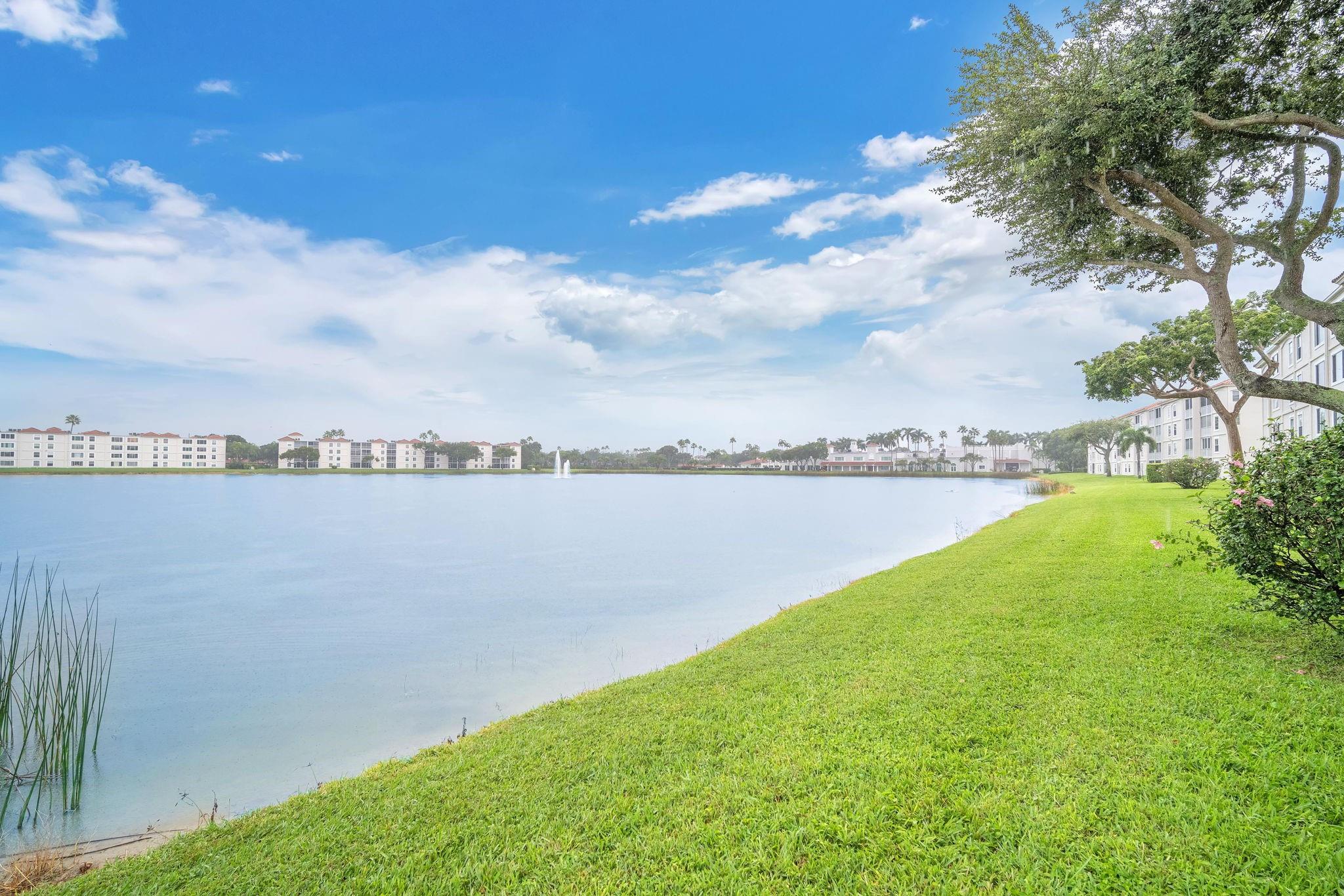 HUNTINGTON POINTE - Residential