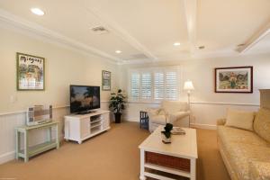 RIVERSIDE ON THE LOXAHATC - Residential