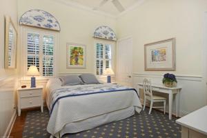 RIVERSIDE ON THE LOXAHATC - Residential