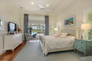 RIVERSIDE ON THE LOXAHATC - Residential