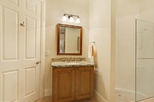 RIVERSIDE ON THE LOXAHATC - Residential