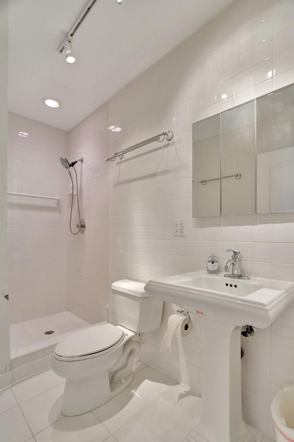 River Vista 22-38 B - Residential