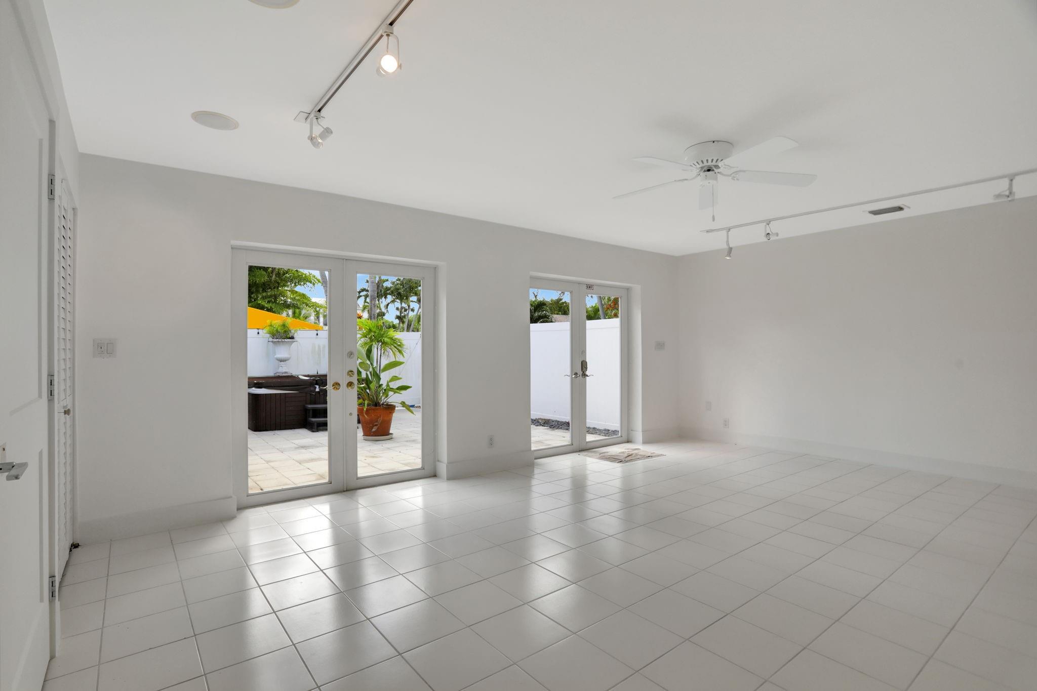 River Vista 22-38 B - Residential