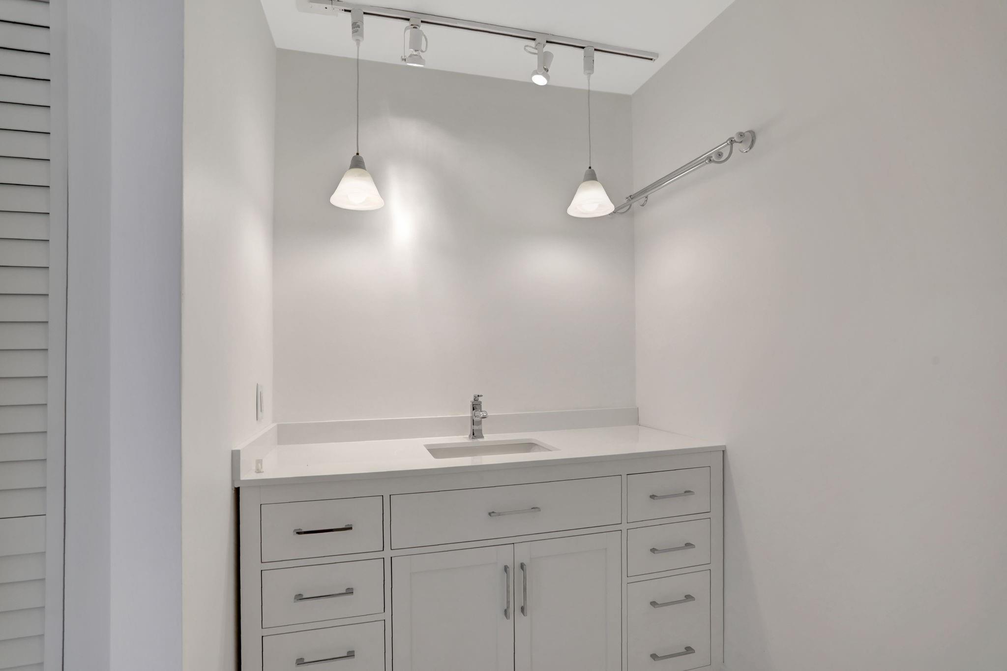 River Vista 22-38 B - Residential