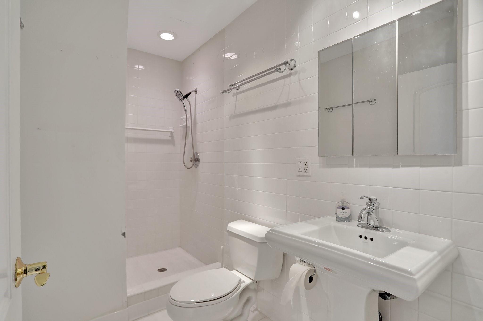 River Vista 22-38 B - Residential