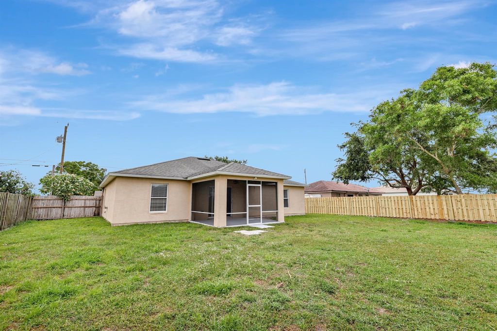 Photo of 2878 SE East Blackwell Drive, Port Saint Lucie, FL 34952 (MLS # R10989072)