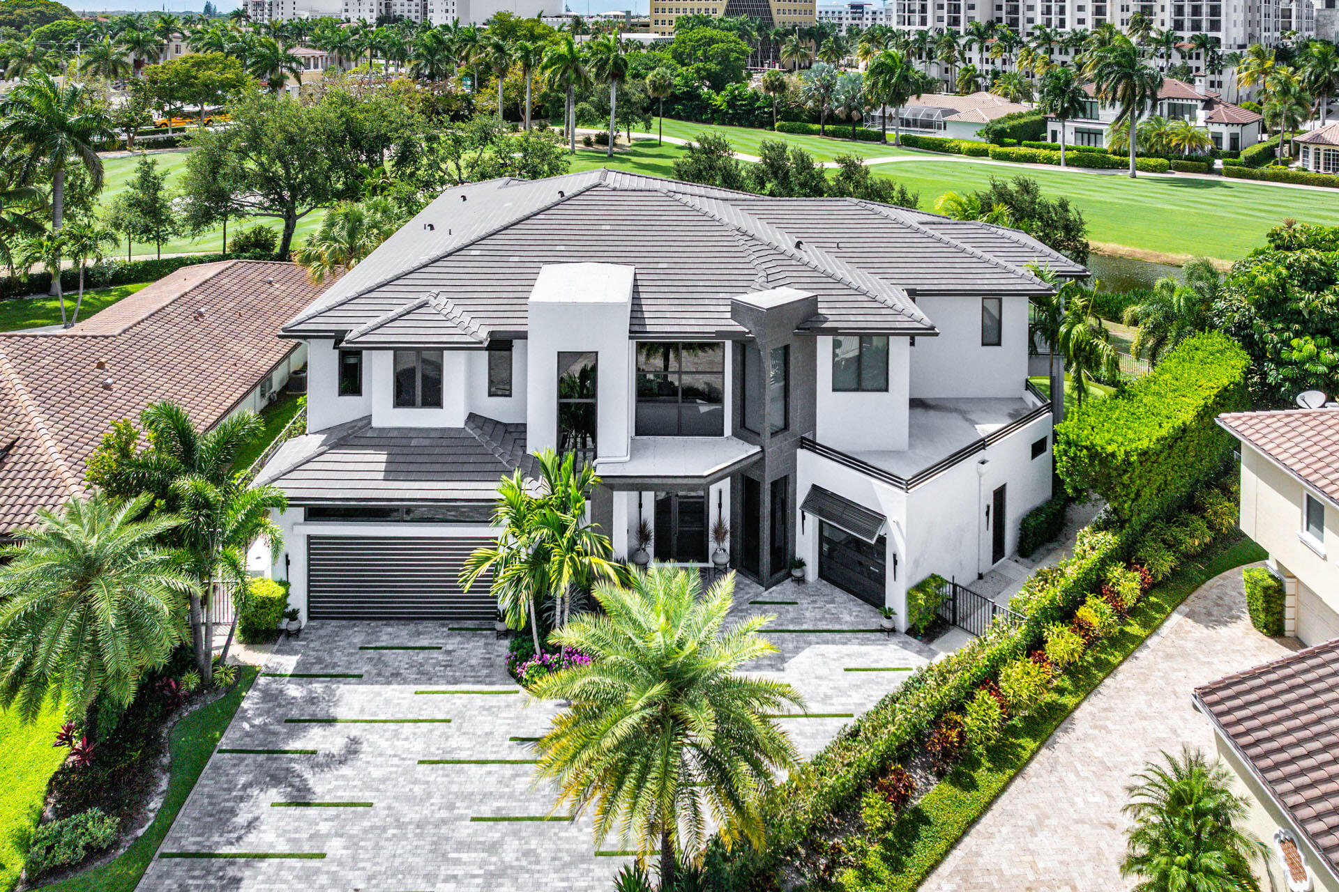 ROYAL PALM YACHT & COUNTRY CLUB - Residential