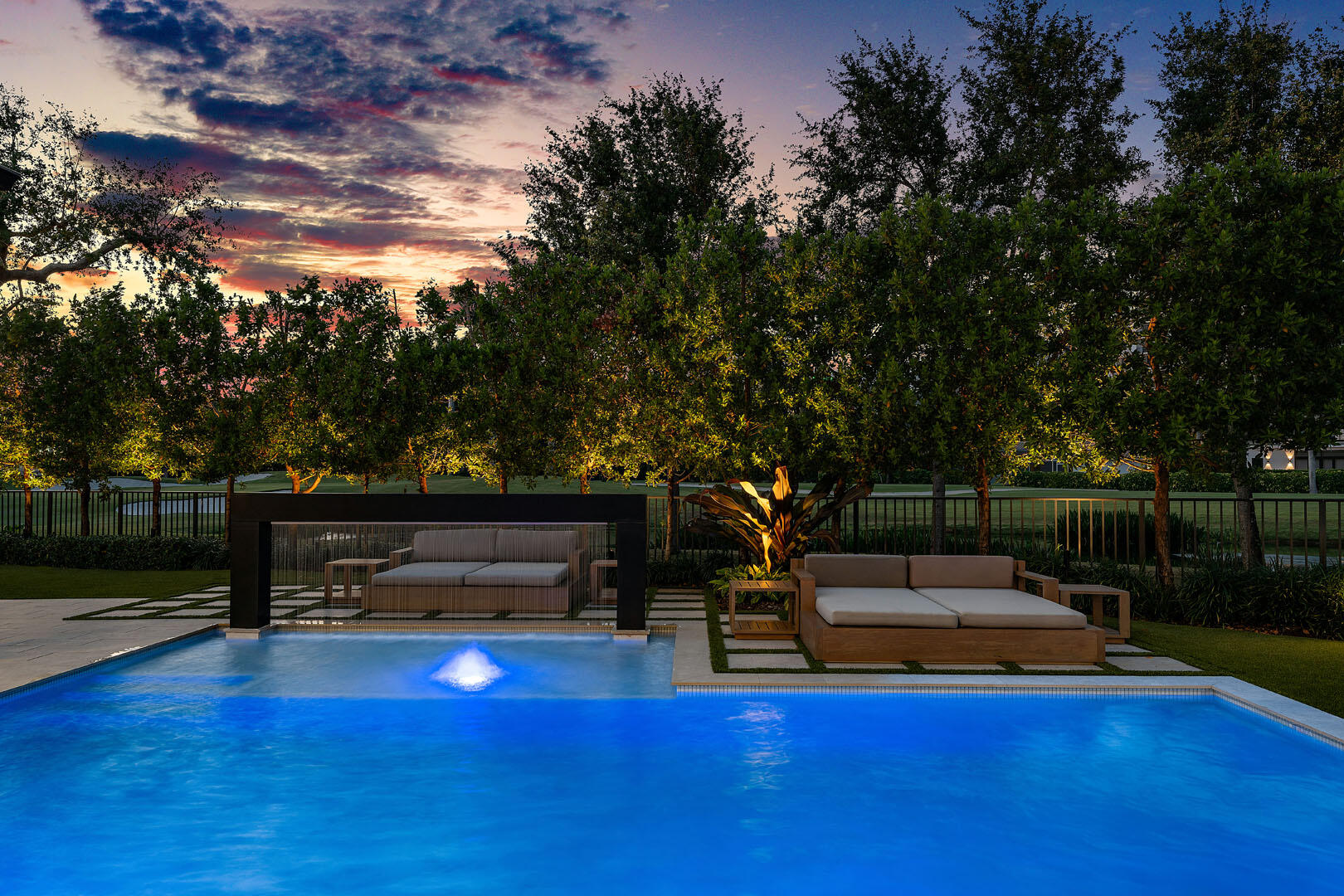 ROYAL PALM YACHT & COUNTRY CLUB - Residential