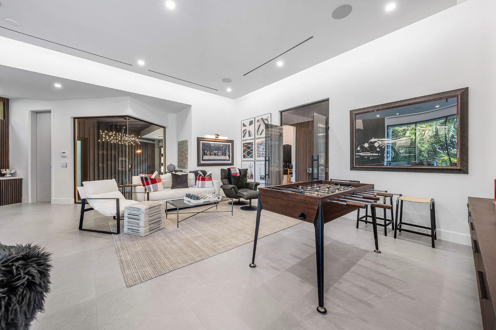 ROYAL PALM YACHT & COUNTRY CLUB - Residential