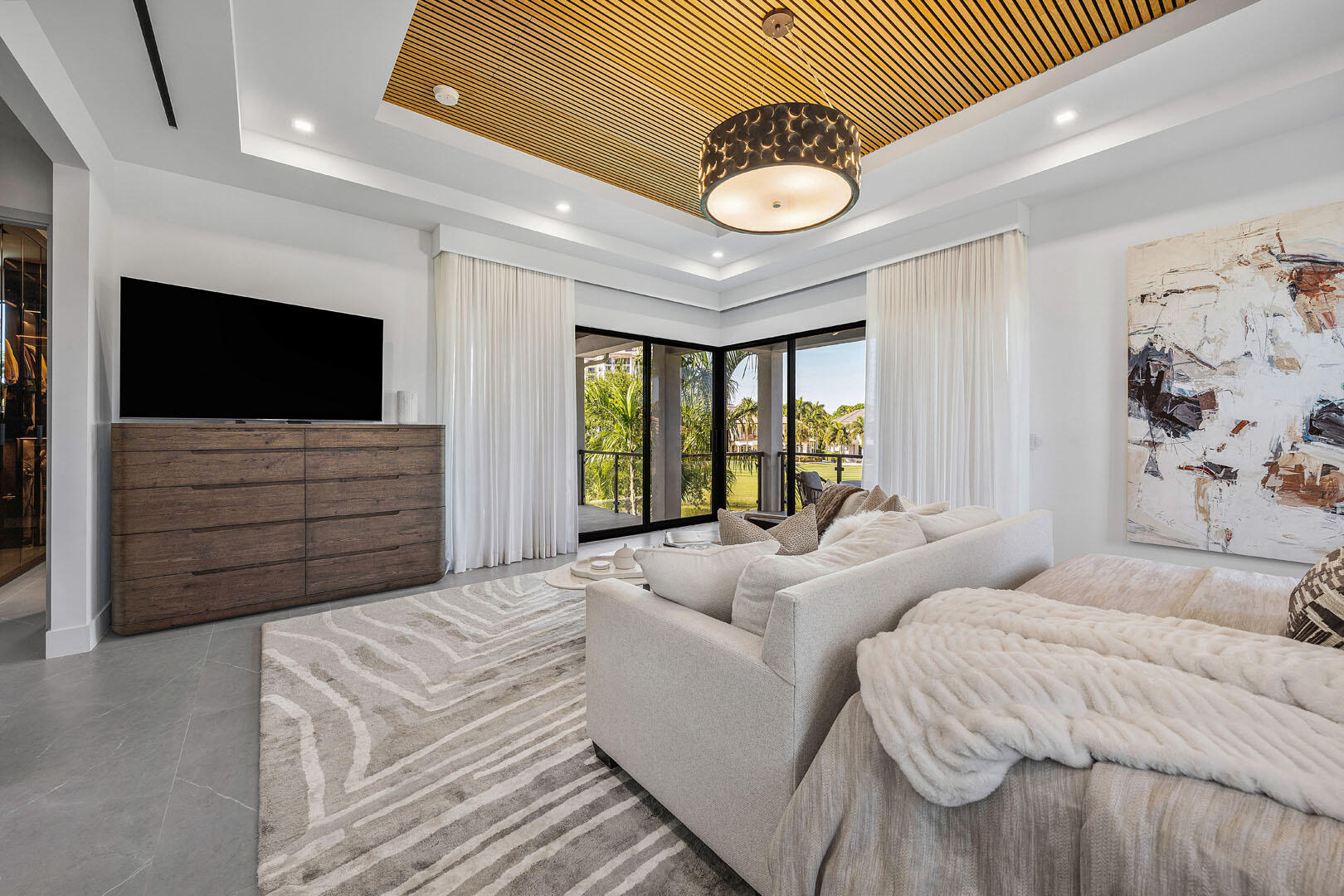 ROYAL PALM YACHT & COUNTRY CLUB - Residential