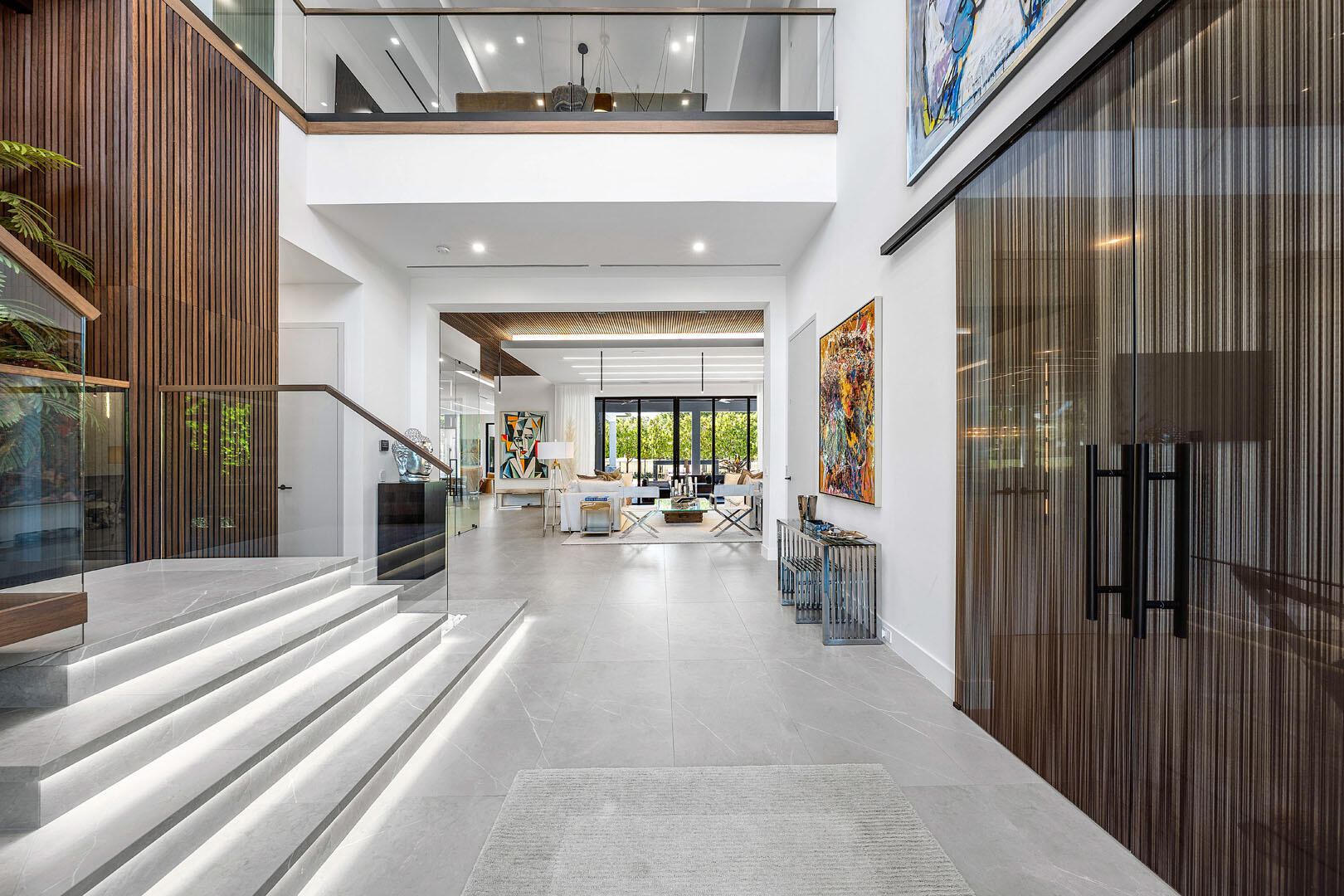 ROYAL PALM YACHT & COUNTRY CLUB - Residential