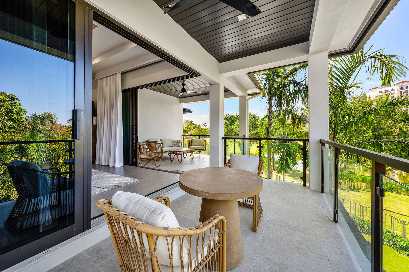 ROYAL PALM YACHT & COUNTRY CLUB - Residential