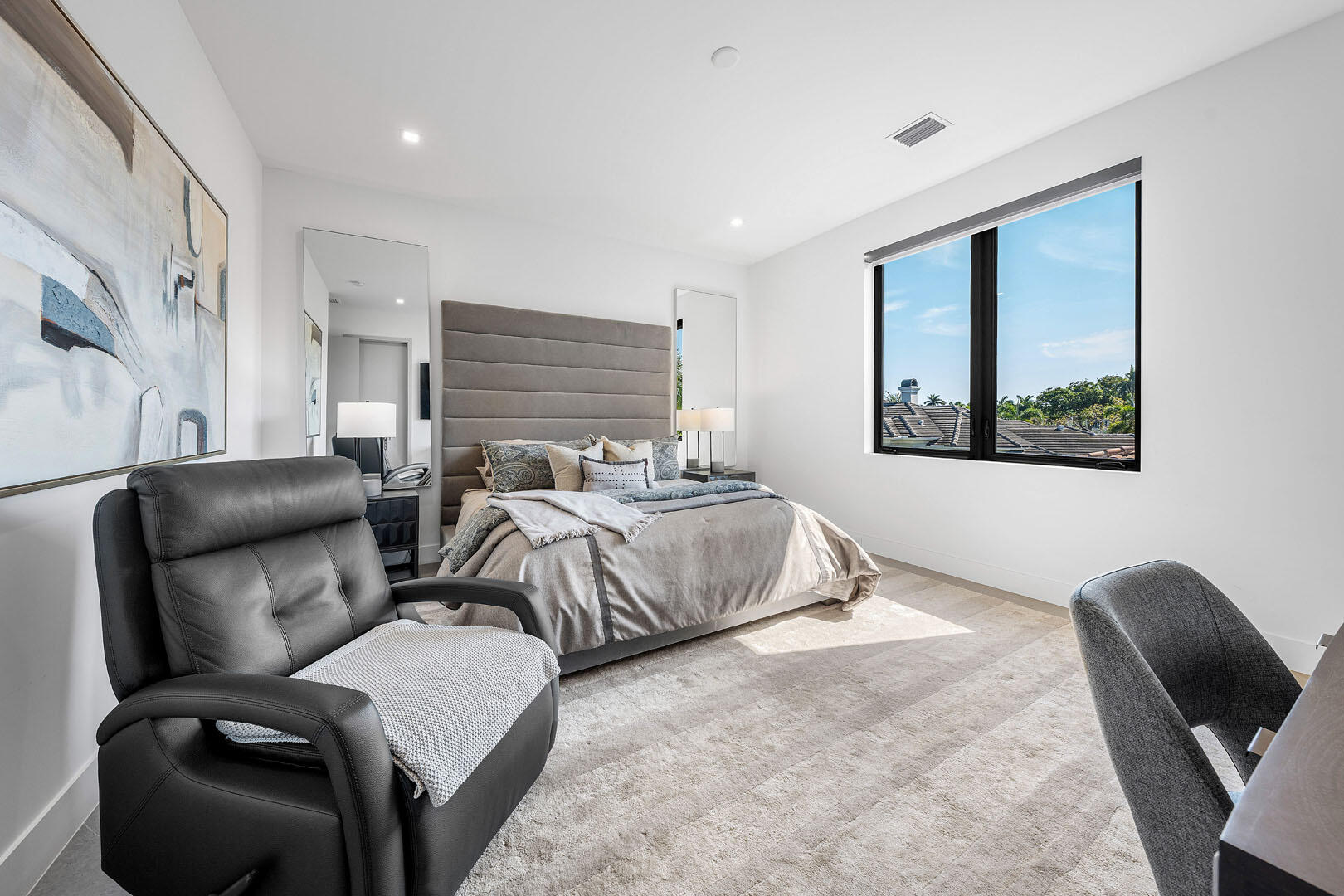 ROYAL PALM YACHT & COUNTRY CLUB - Residential