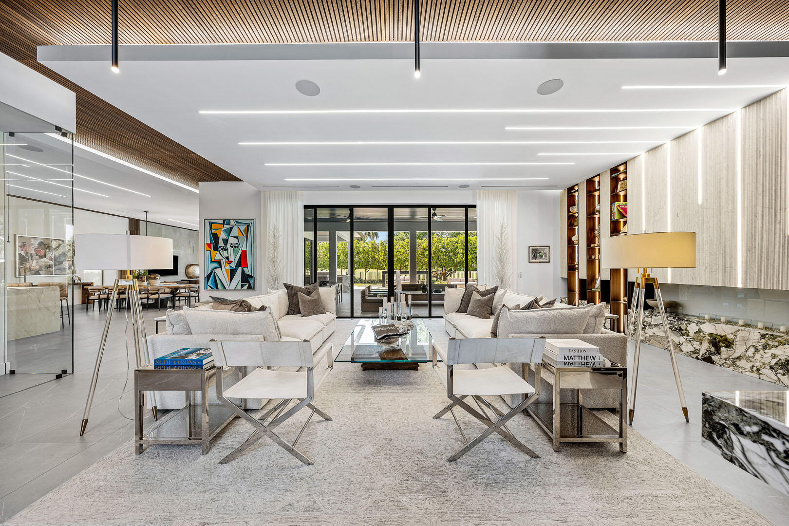 ROYAL PALM YACHT & COUNTRY CLUB - Residential