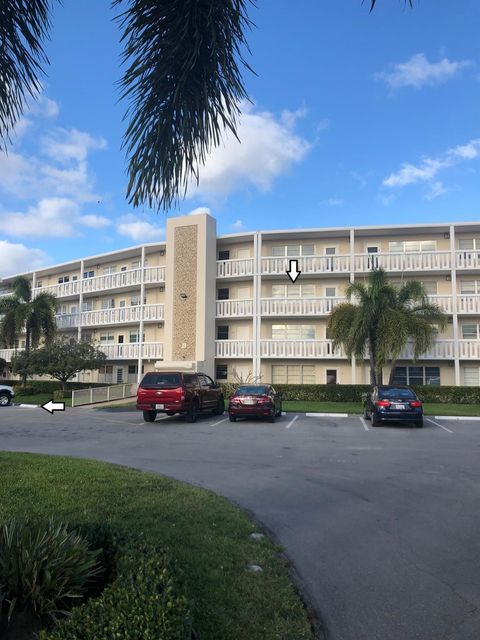 A home in Deerfield Beach