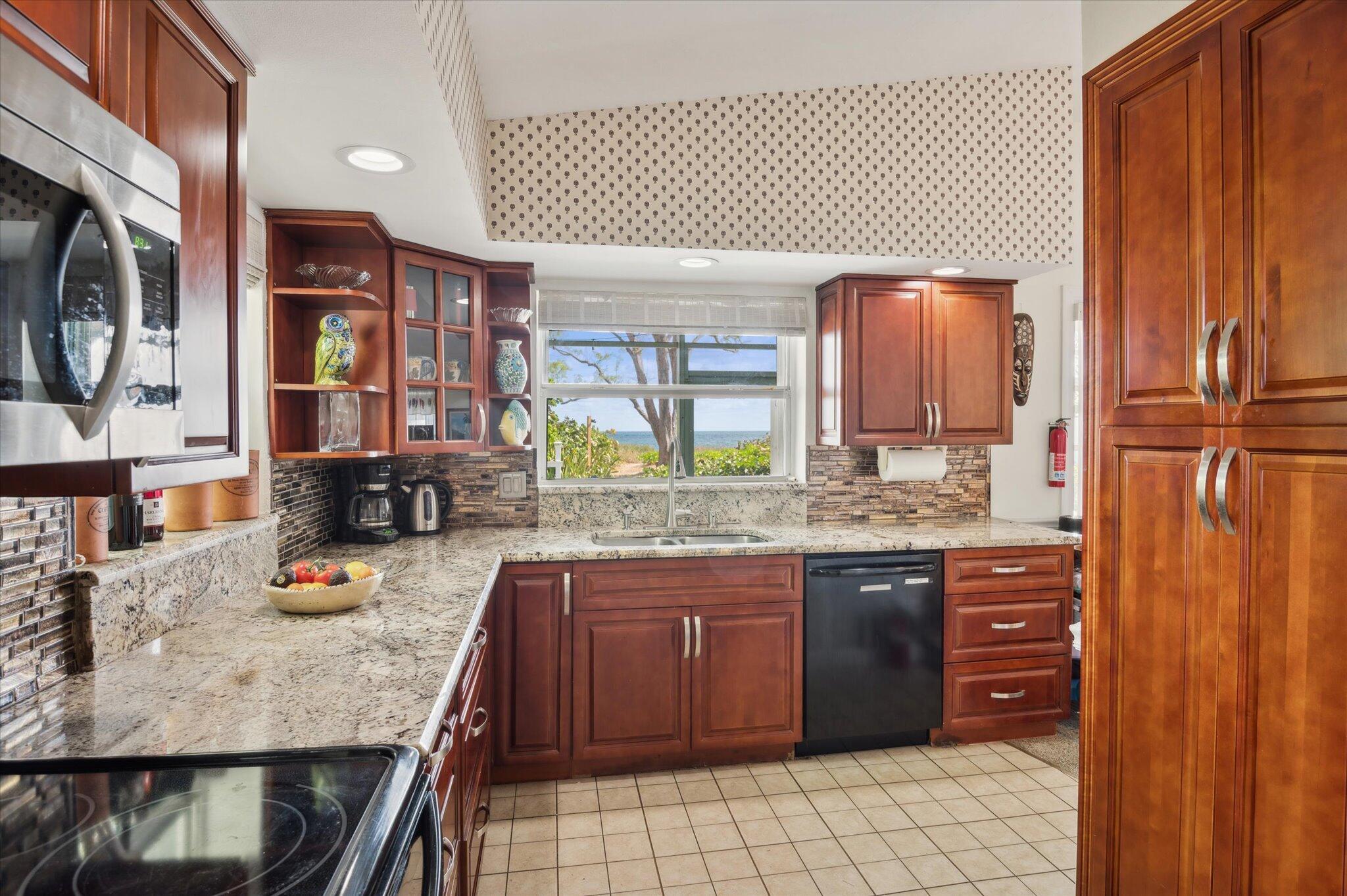 BLOUNT BROS POMPANO BEACH - Residential
