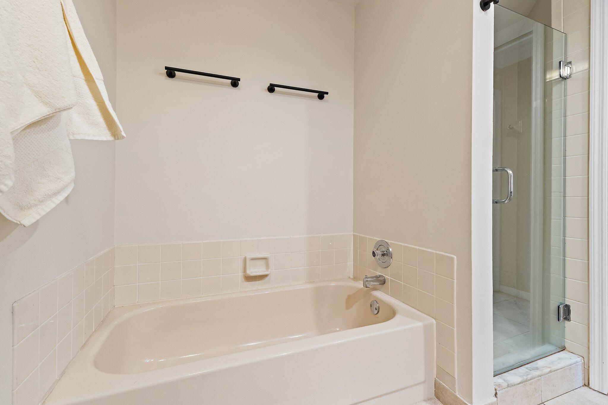 LEXINGTON GREEN CONDO - Residential