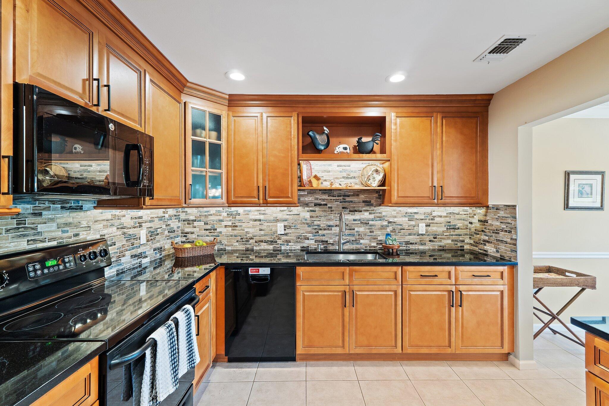 LEXINGTON GREEN CONDO - Residential