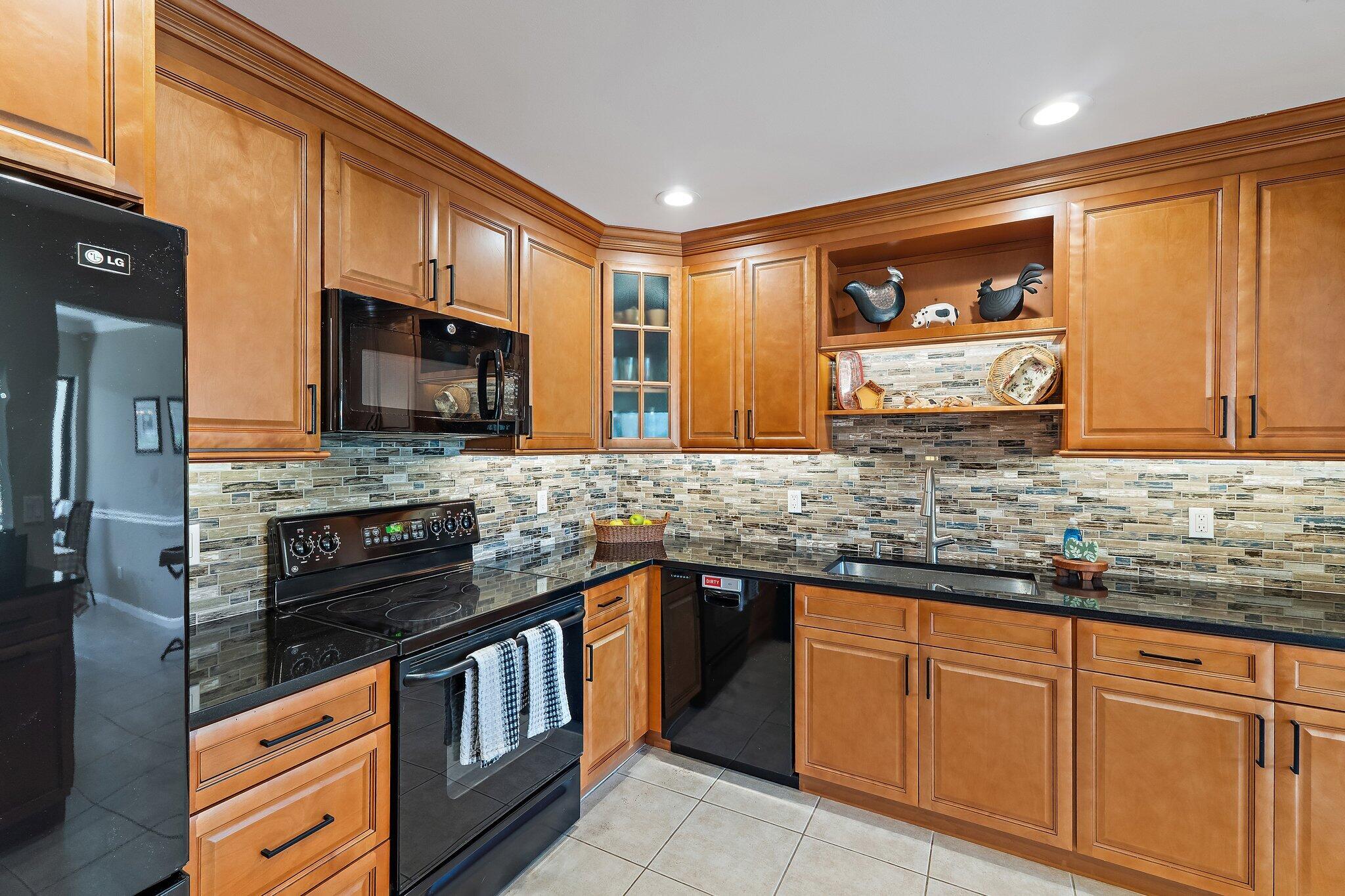 LEXINGTON GREEN CONDO - Residential