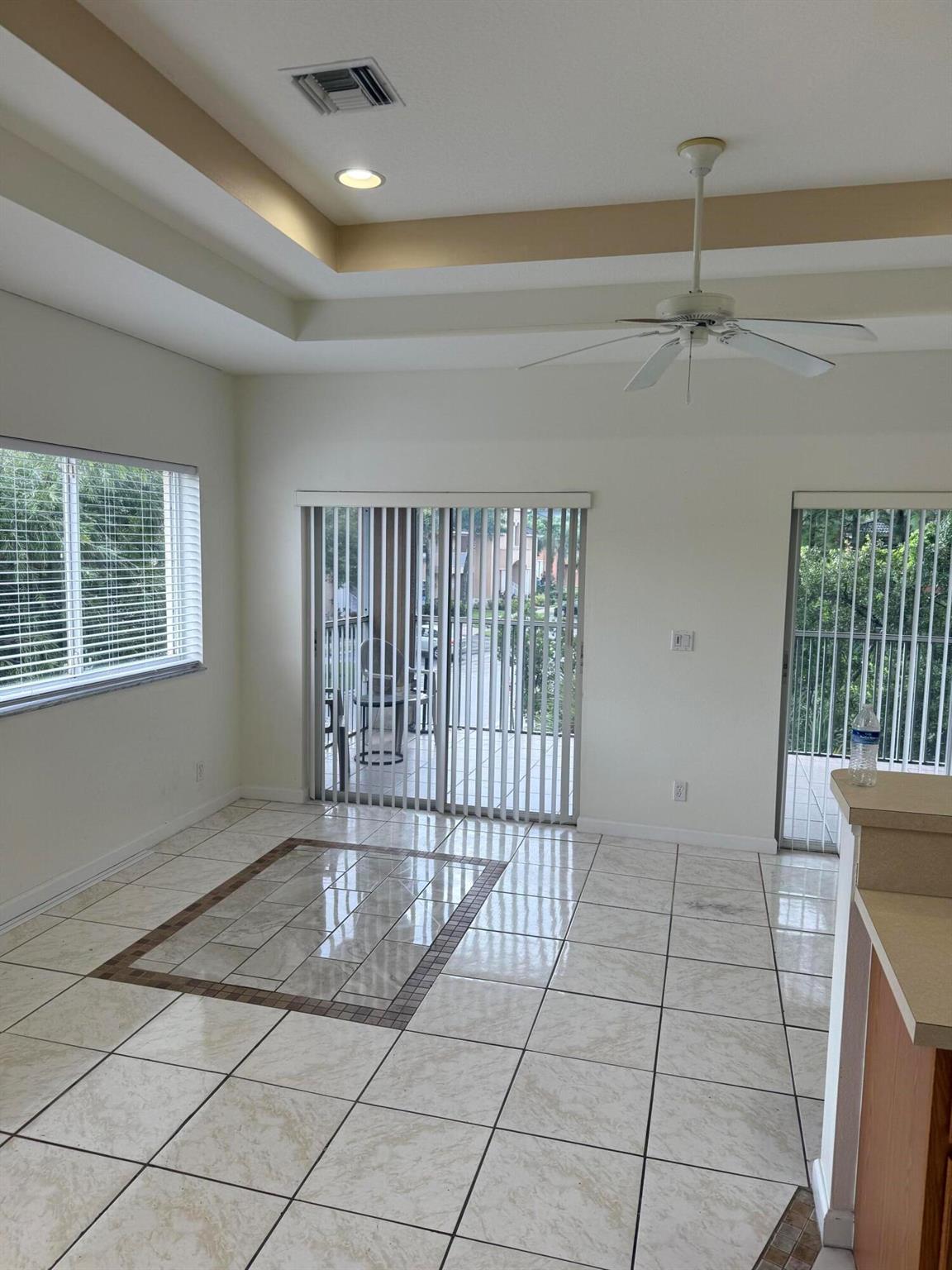 CASTLE PINES CONDOMINIUM - Residential Lease