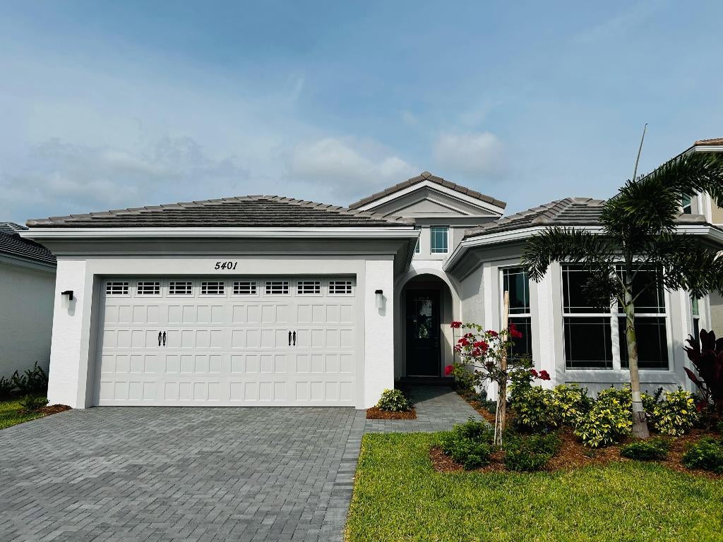 Photo of 5401 Pecan Drive, Westlake, FL 33470 (MLS # R10987590)