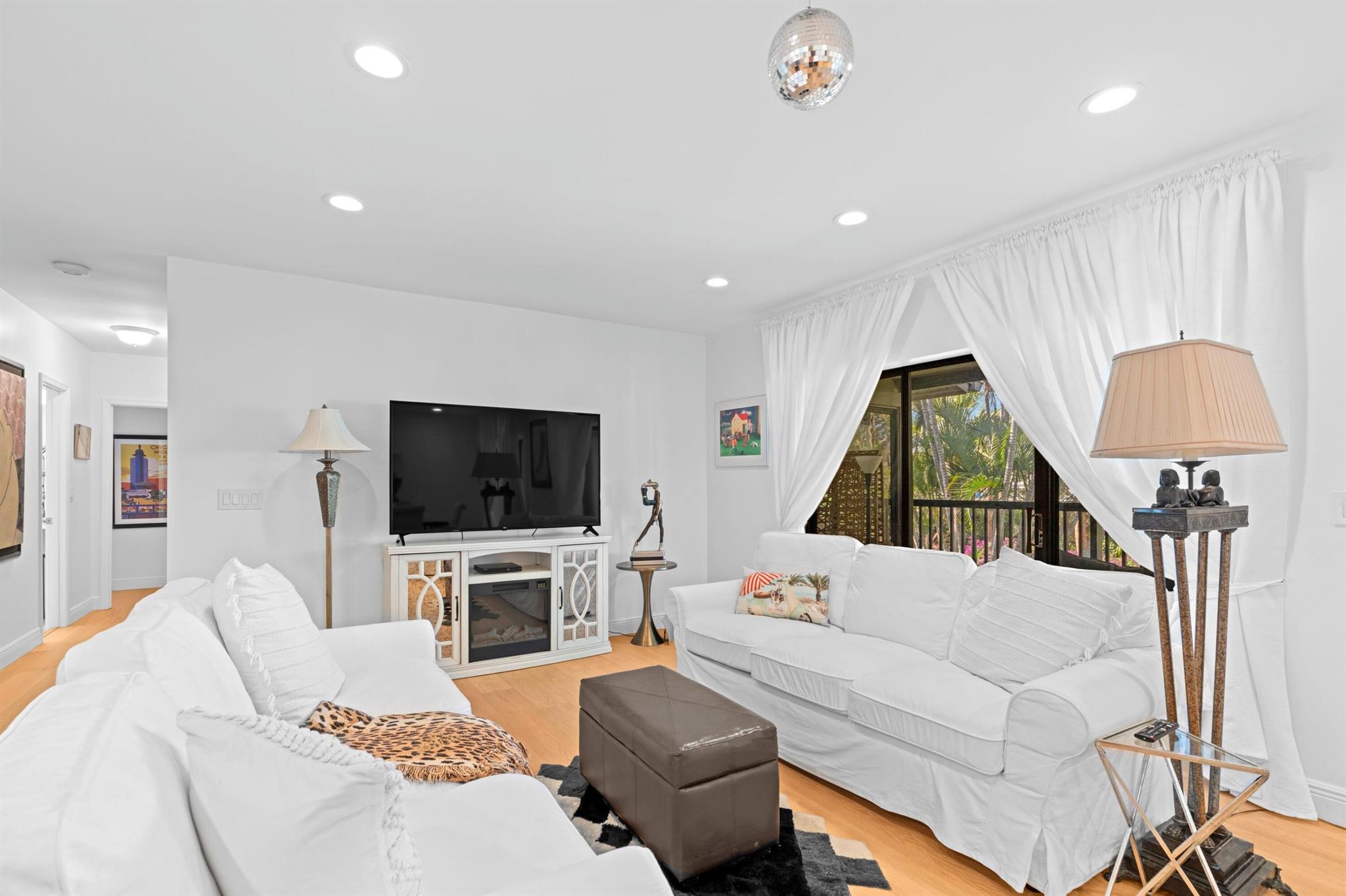 GOLF COTTAGES 2 CONDO - Residential