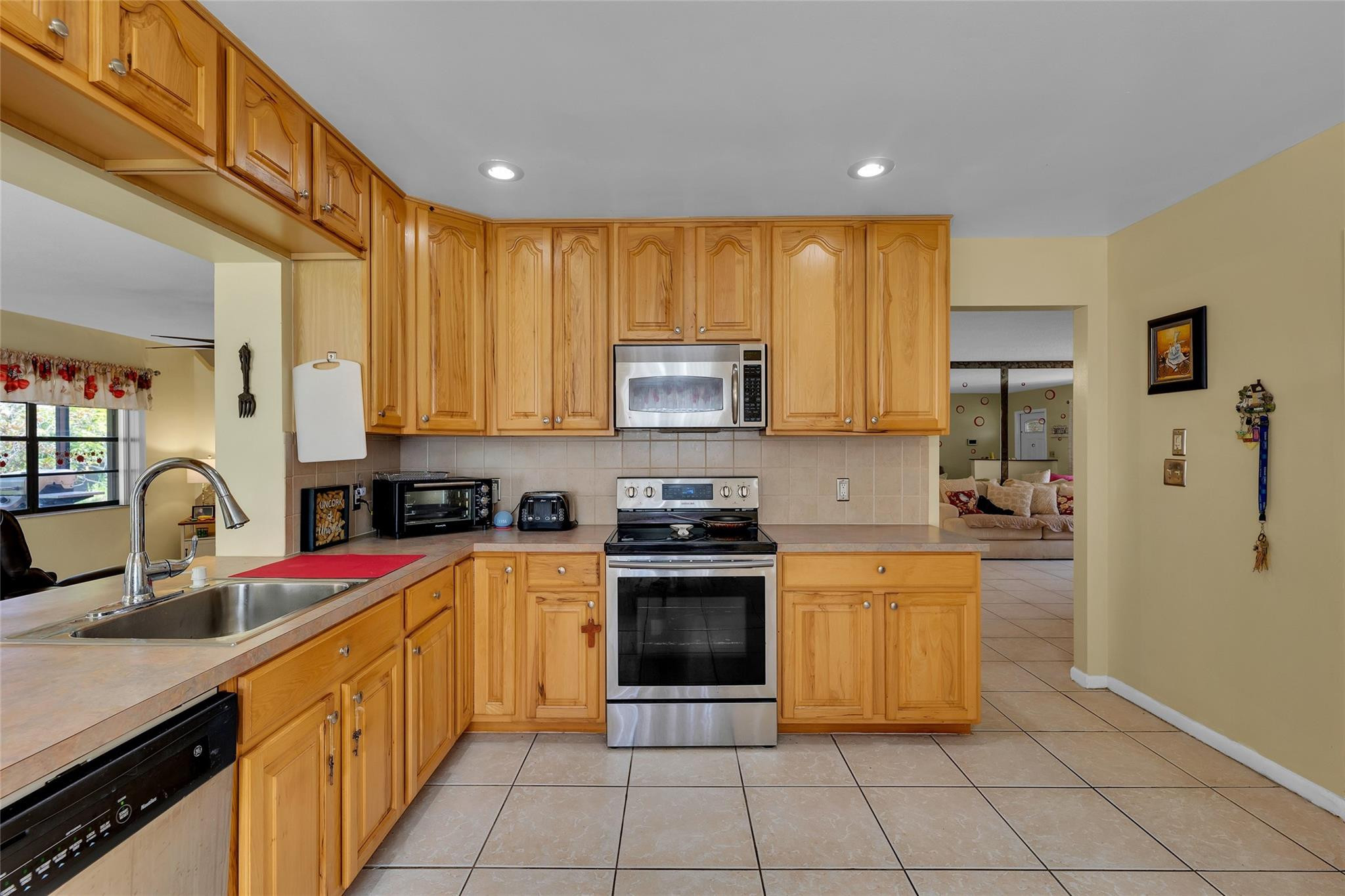 Springlake II 109-11 B - Residential Lease