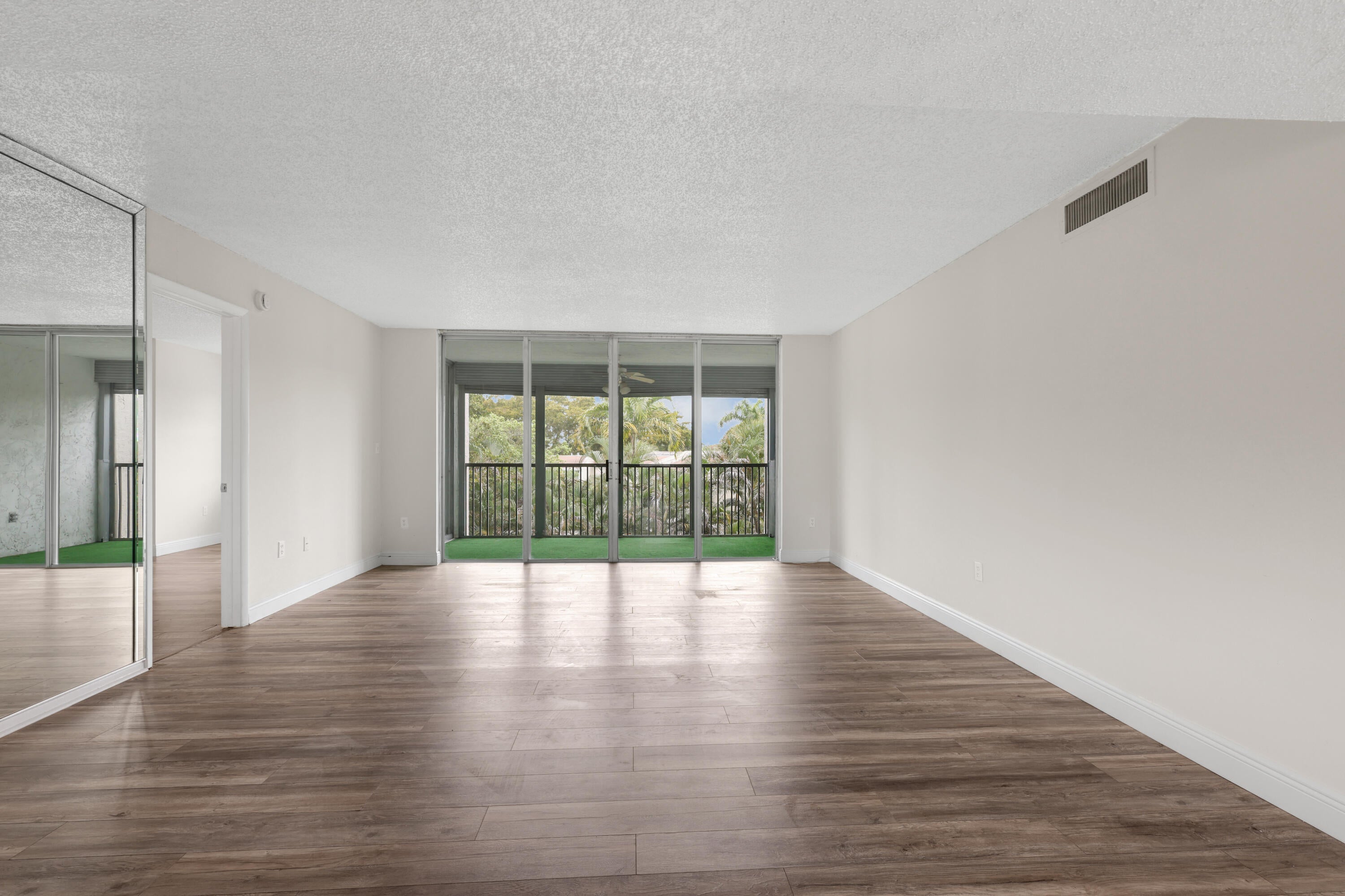 3940 INVERRARY Boulevard 404-A
