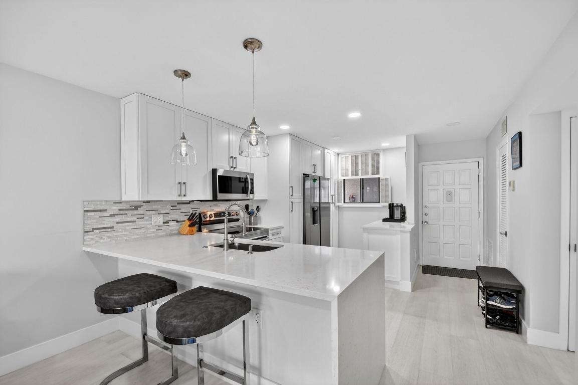 FOUNTAINS OF PALM BEACH CONDO 2 - Residential