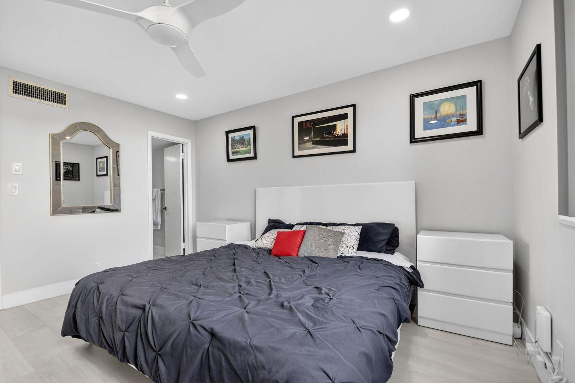 FOUNTAINS OF PALM BEACH CONDO 2 - Residential