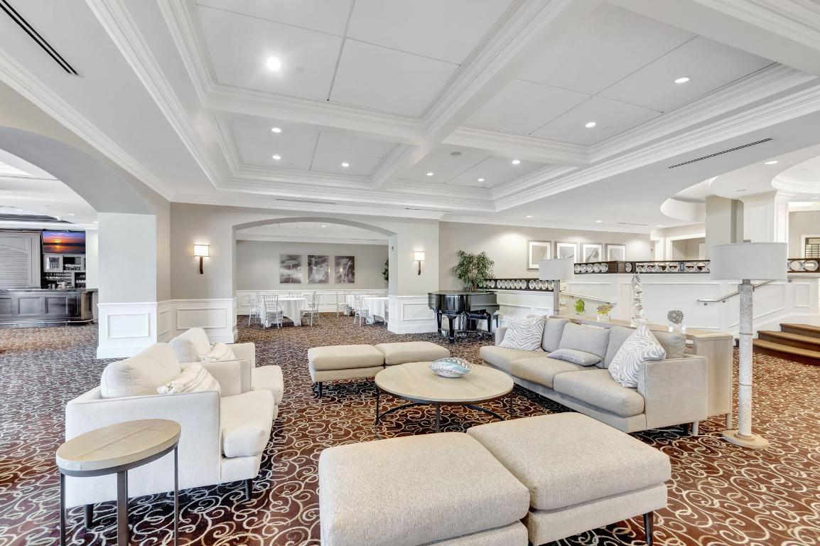 FOUNTAINS OF PALM BEACH CONDO 2 - Residential